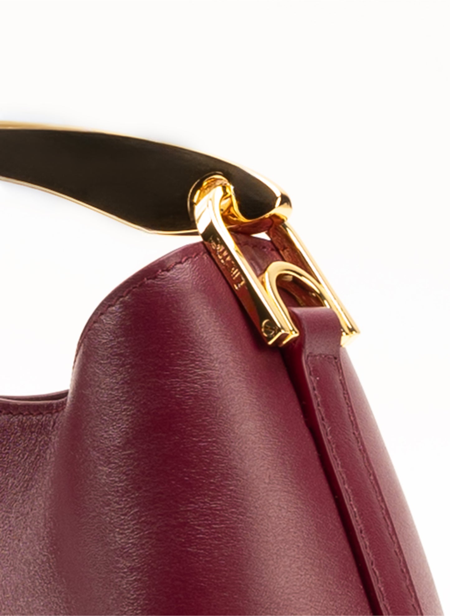 Mini Boomerang Leather Cerise