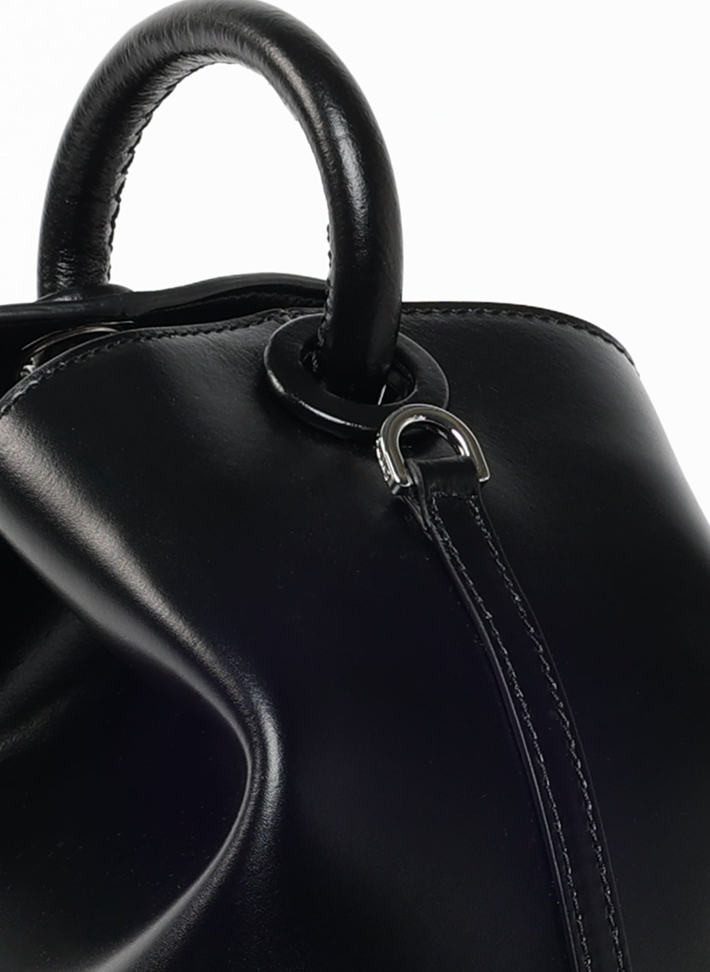 Raisin semi-cuir verni Noir