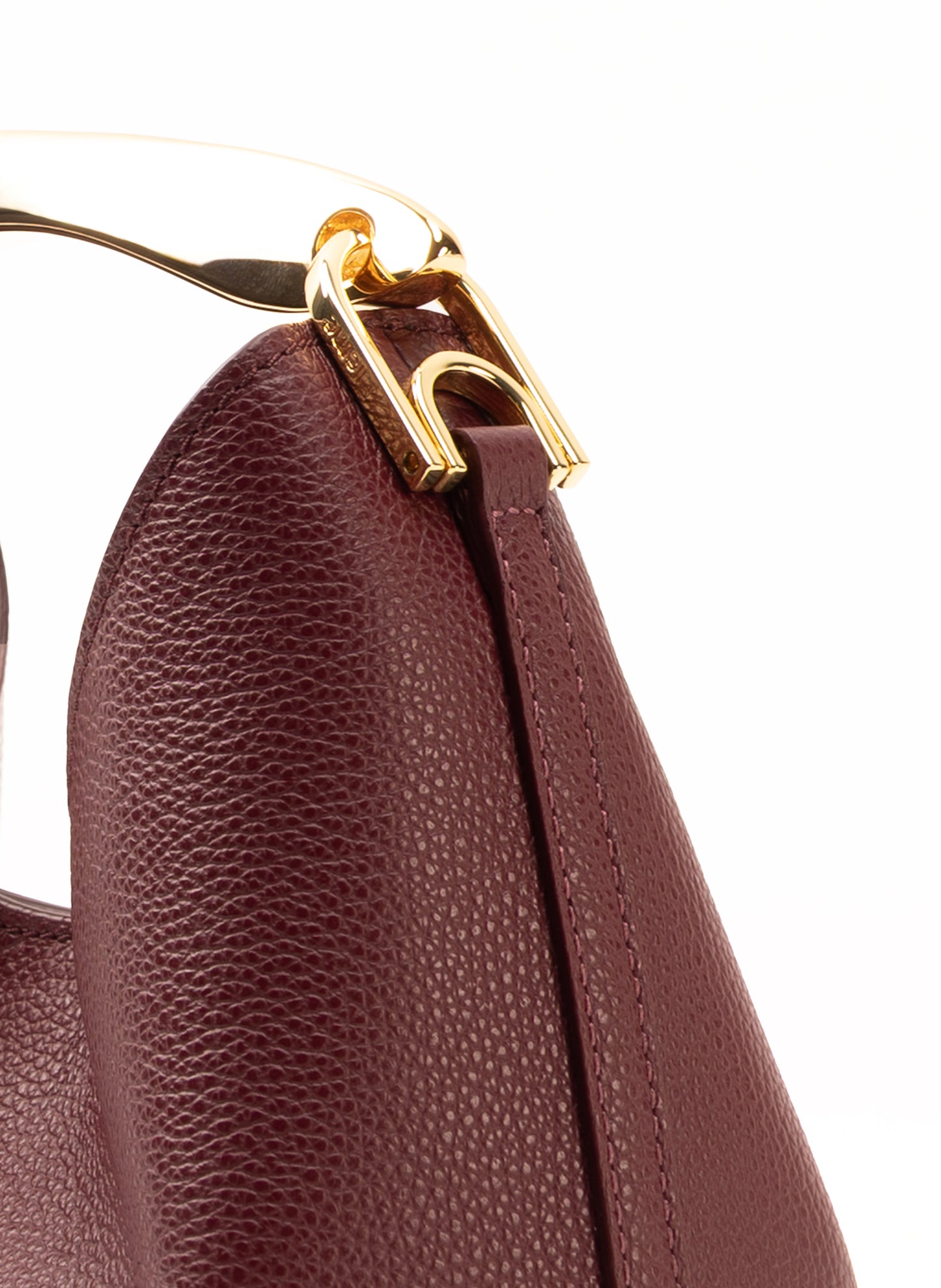 スモールBoomerang ペブルドレザー バーガンディ