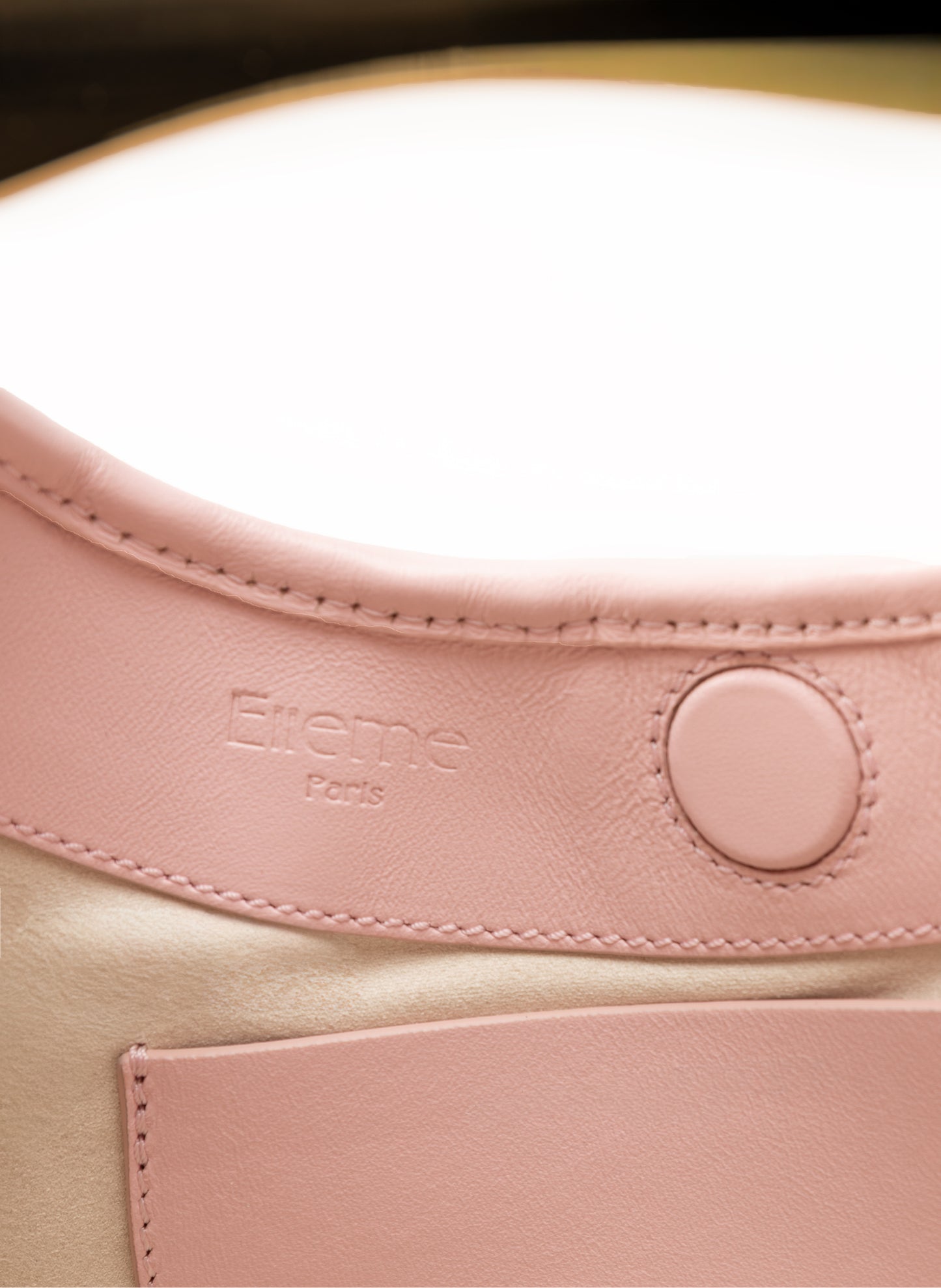 Small Boomerang Woven Leather Pink