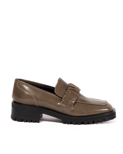 Chouchou Square Loafer Seal