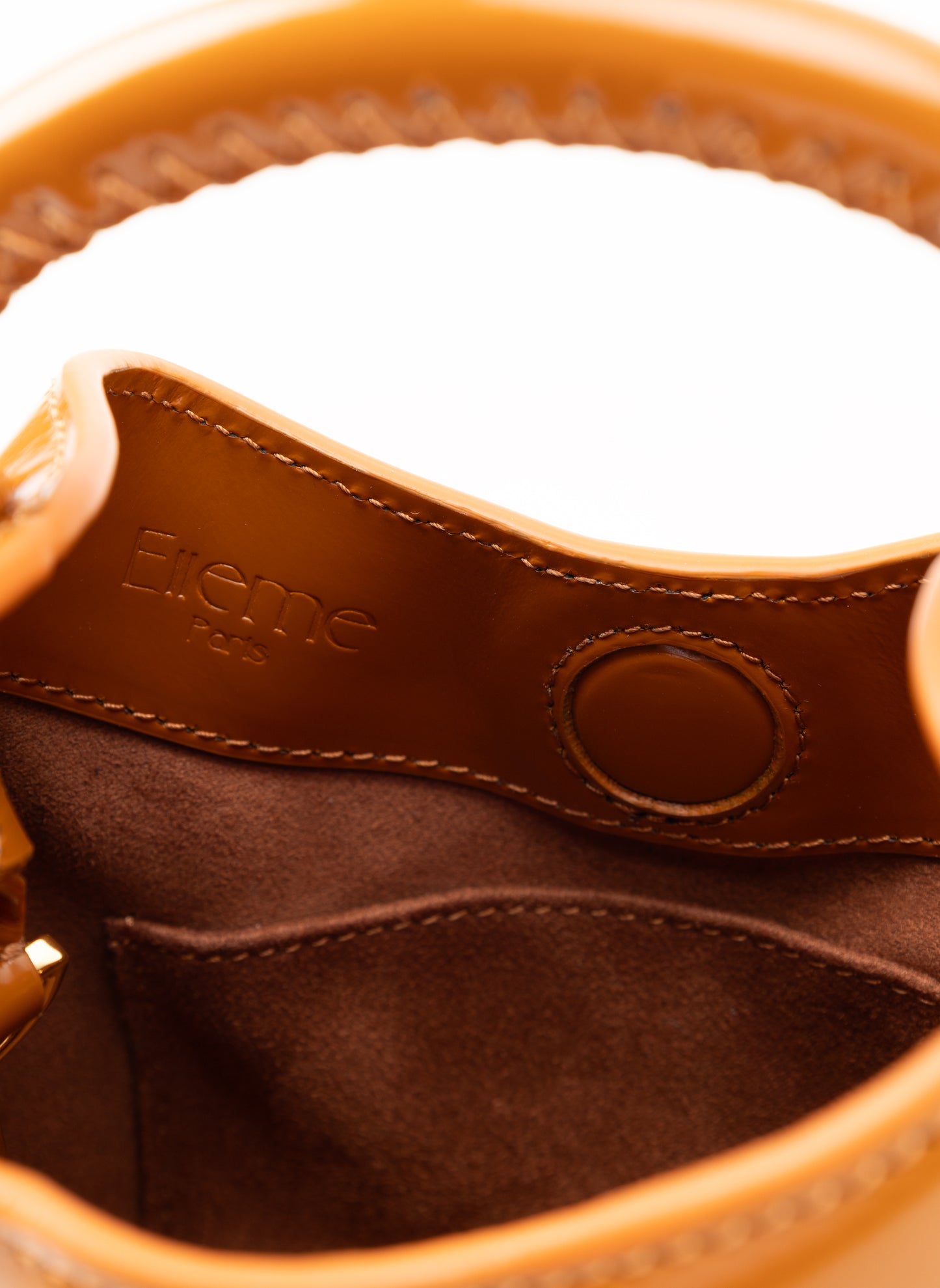 Madeleine cuir verni caramel