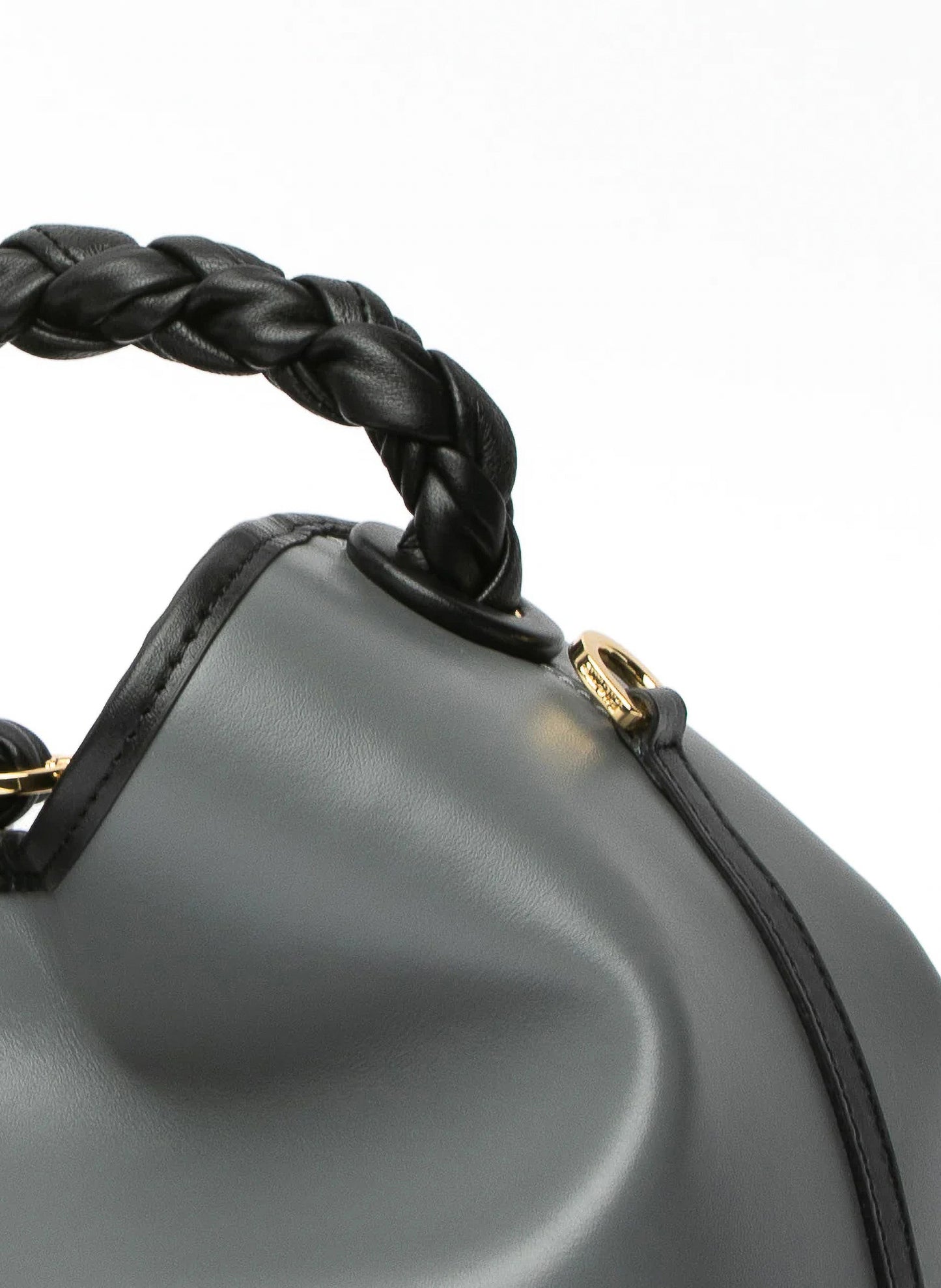 Raisin Tresse Leather Charcoal/Black