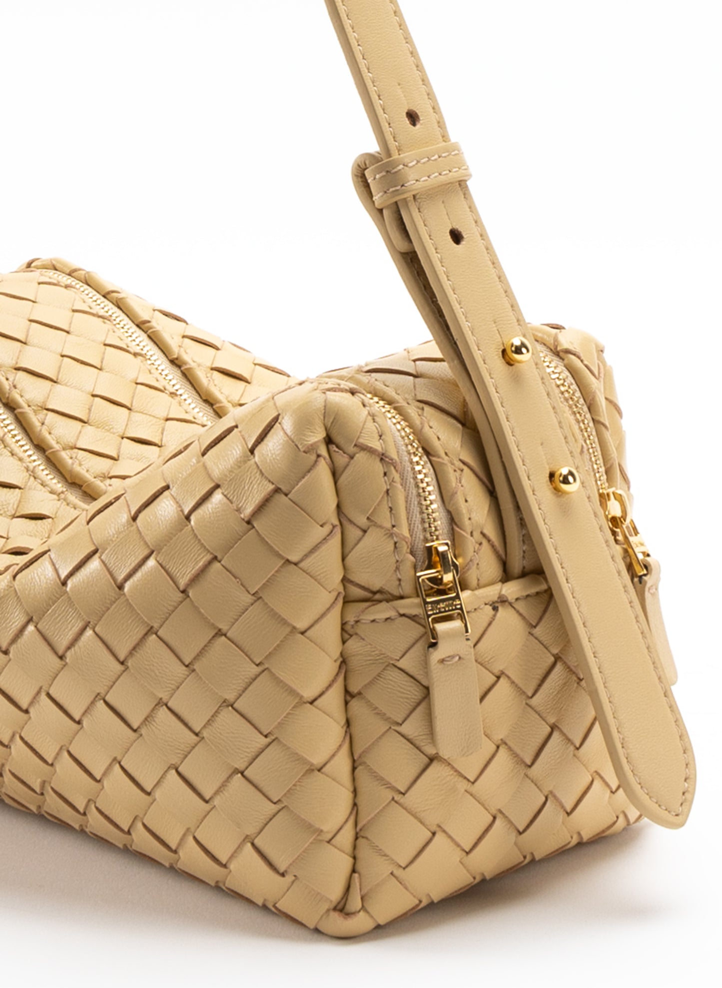 Trousse Woven Leather Butter-Pre order delivery in 3 weeks